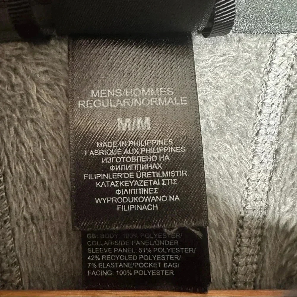 The North Face Men’s Grey/Black Zip Up Fleece Jacket Size Medium